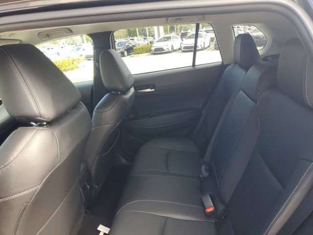 Used 2024 Toyota Corolla Cross XLE image 11