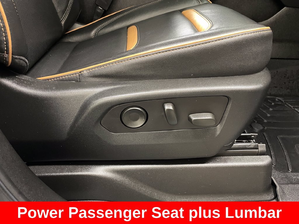 Used 2023 GMC Yukon XL AT4 w/ AT4 Premium Package AWD/4WD image 14