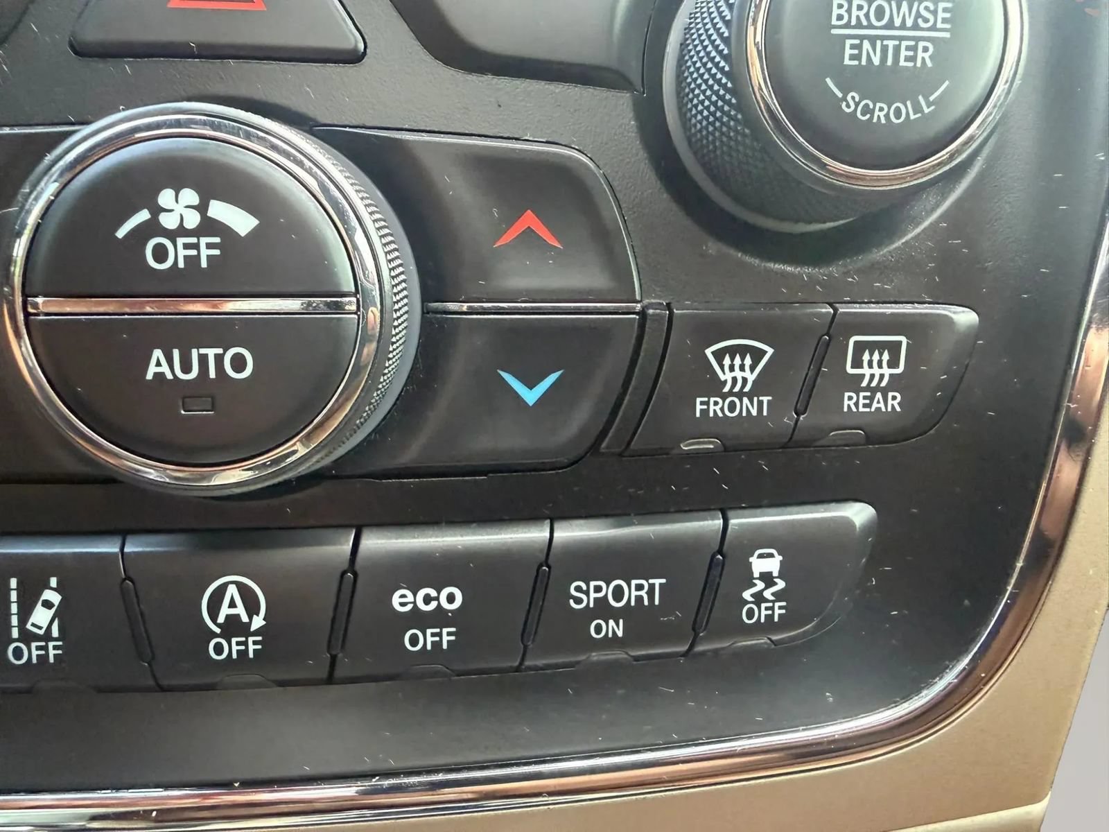 Used 2017 Jeep Grand Cherokee Summit AWD/4WD image 26