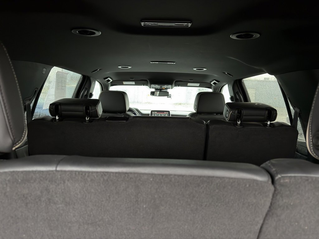 Used 2024 GMC Yukon SLT image 36