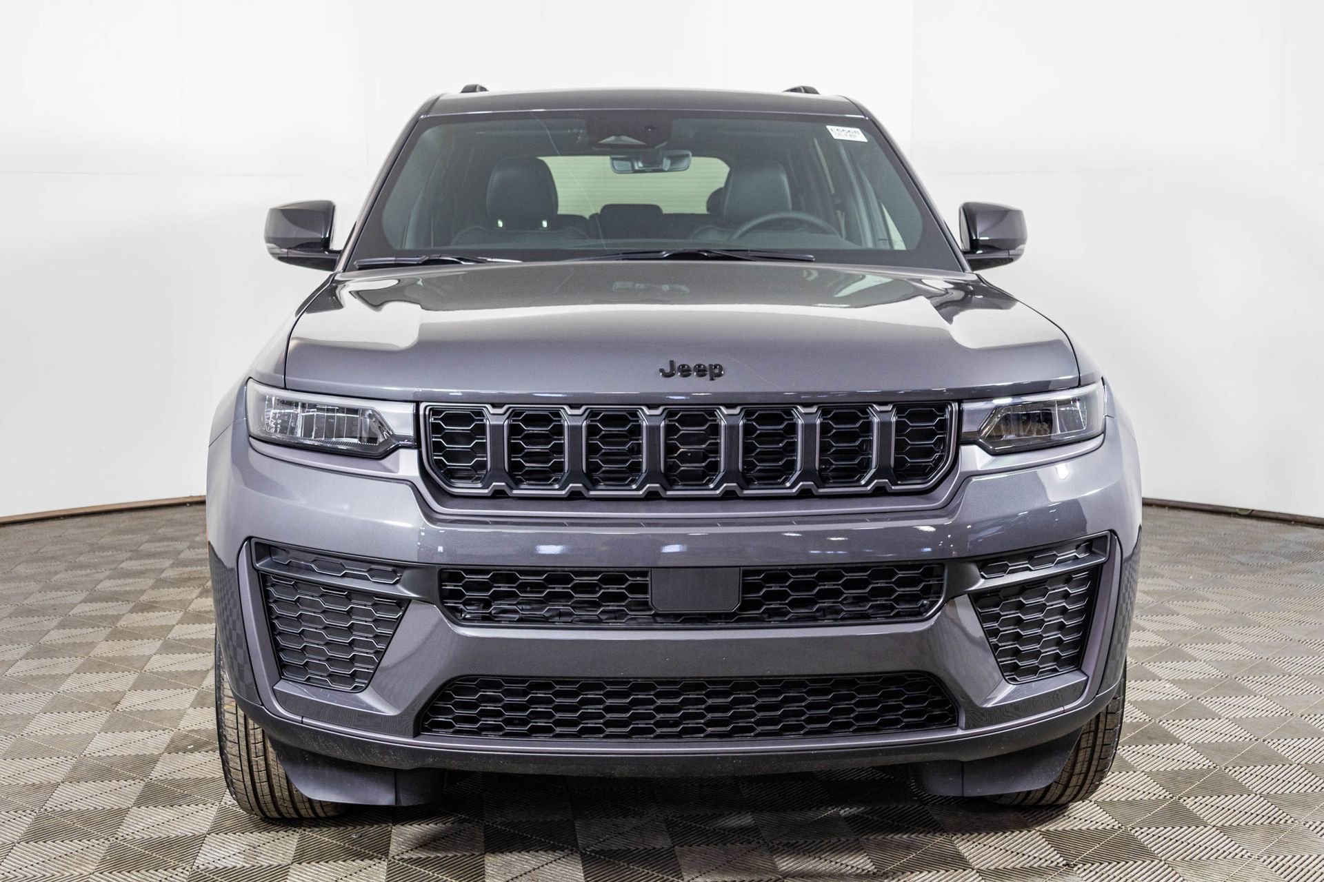 New 2026 Jeep Grand Cherokee Altitude image 13