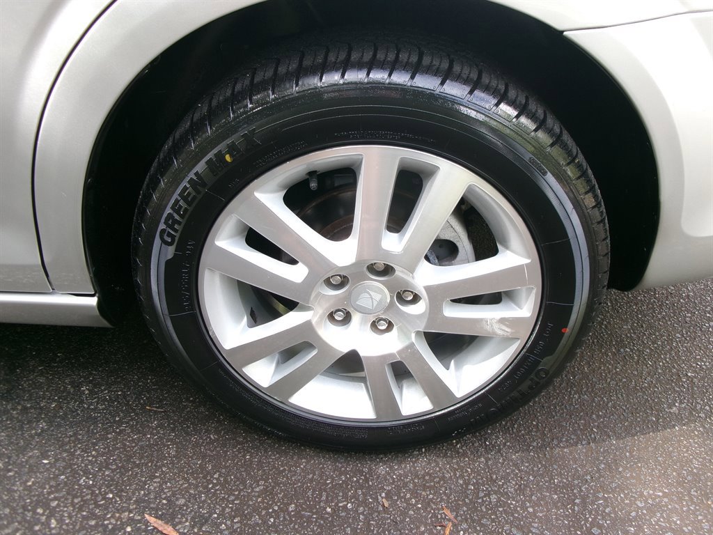 Used 2009 Saturn Aura XR image 32