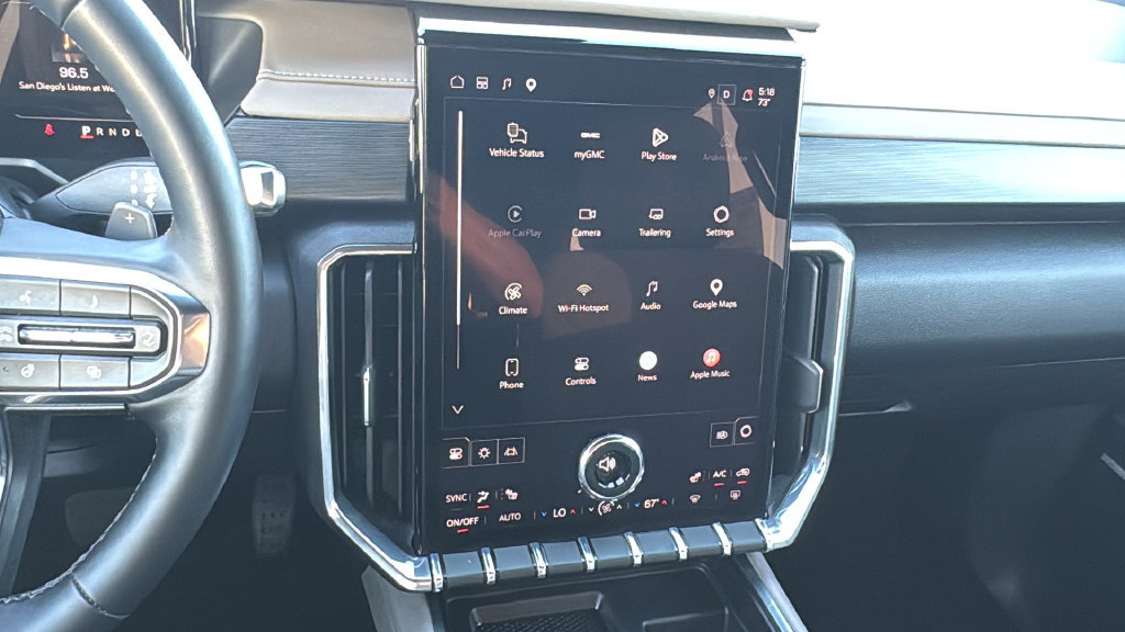 Used 2026 GMC Acadia Elevation FWD image 19