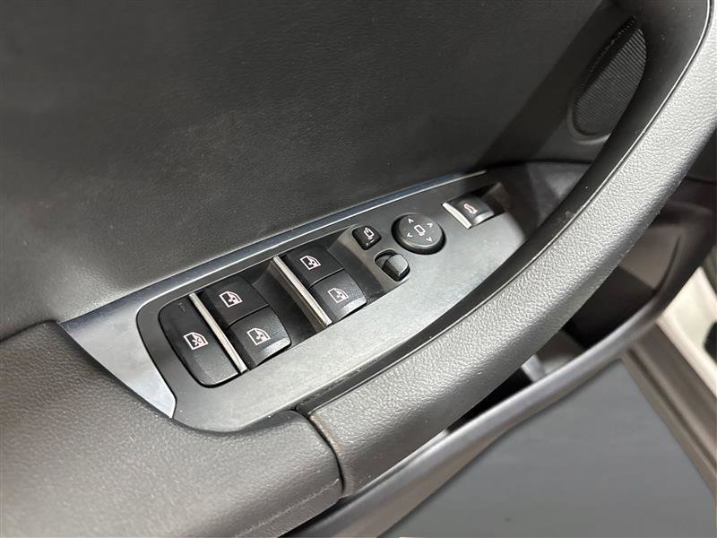 Used 2019 BMW X3 xDrive30i w/ Driving Assistance Package AWD/4WD image 28