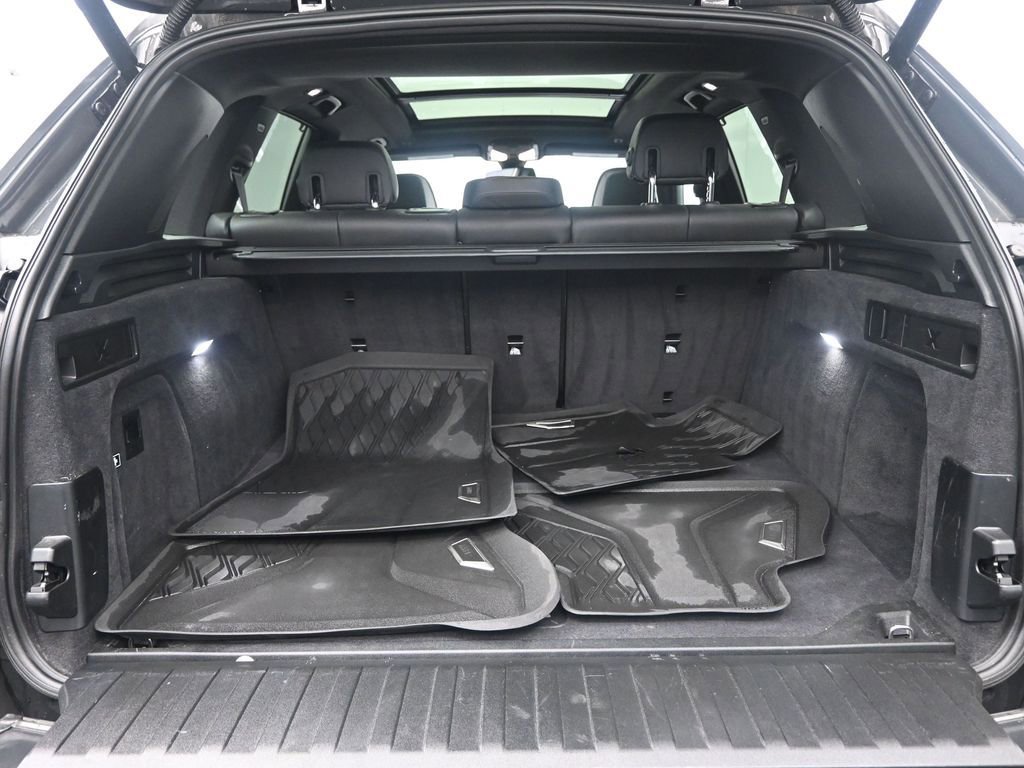 Used 2023 BMW X5 M50i w/ Executive Package image 32