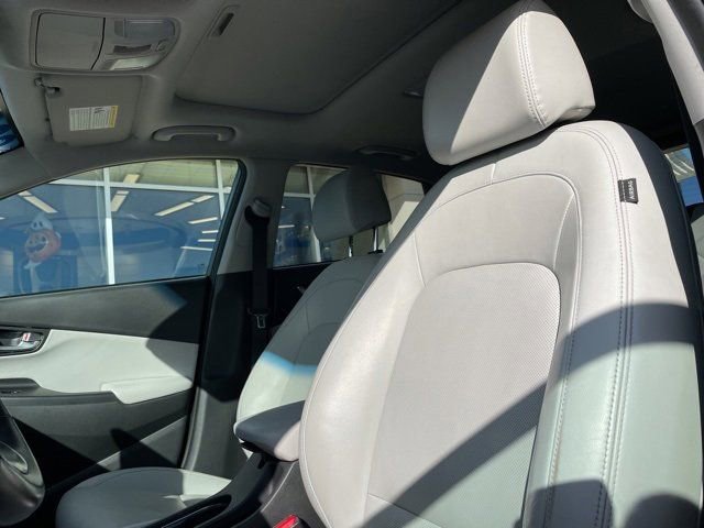 Used 2022 Hyundai Kona Limited image 10