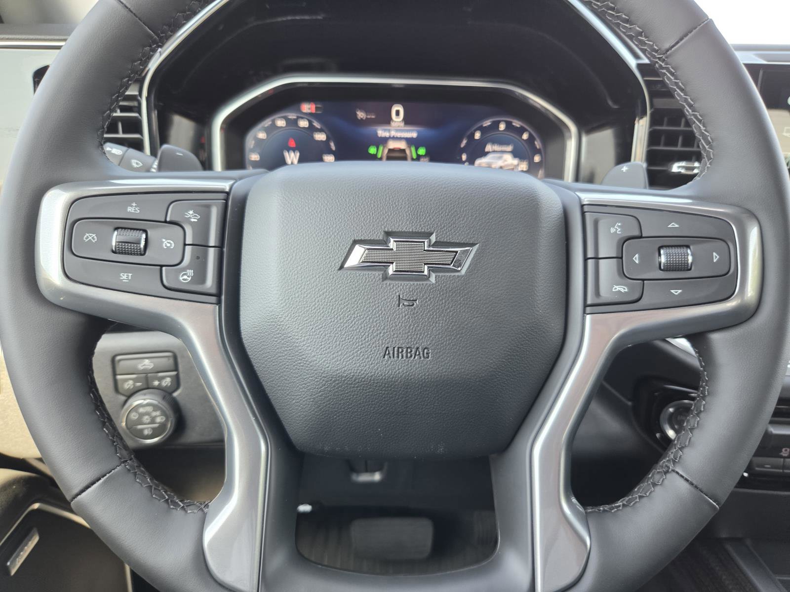 New 2026 Chevrolet Silverado 1500 RST w/ Z71 Off-Road Package AWD/4WD image 16
