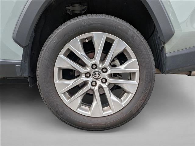 Used 2023 Toyota RAV4 XLE Premium FWD image 18