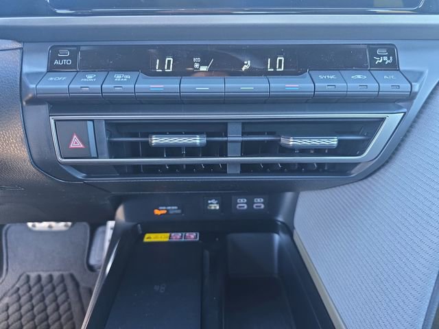 New 2026 Toyota Camry SE image 23