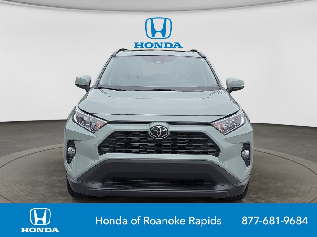 Used 2019 Toyota RAV4 XLE Premium FWD image 8