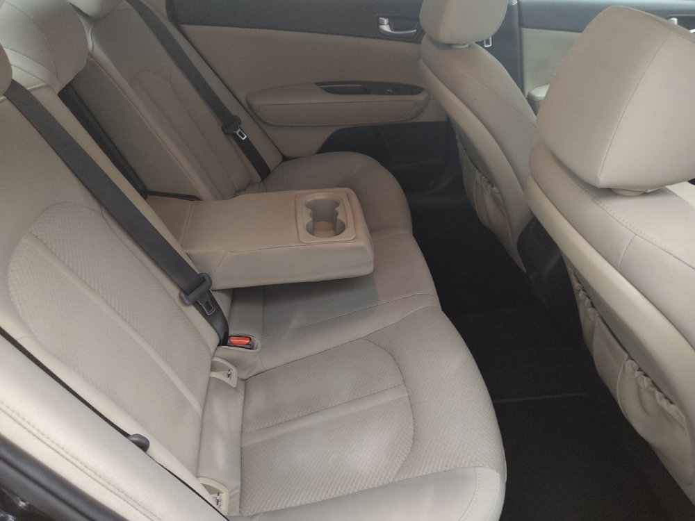 Used 2018 Kia Optima LX image 19