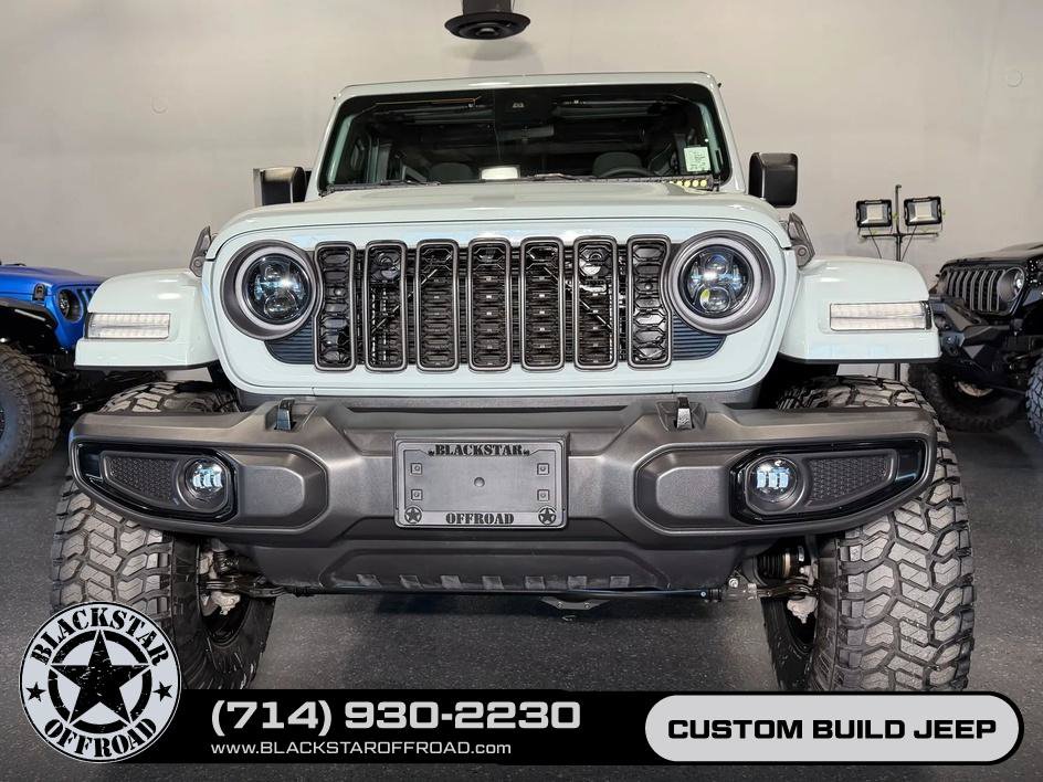 Used 2024 Jeep Wrangler Unlimited AWD/4WD image 3