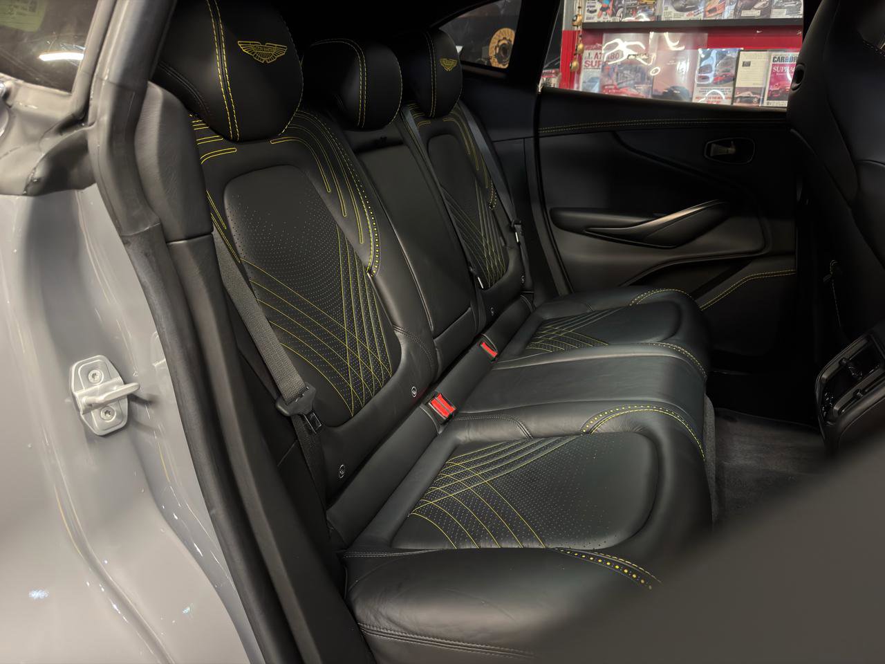 Used 2021 Aston Martin DBX image 27