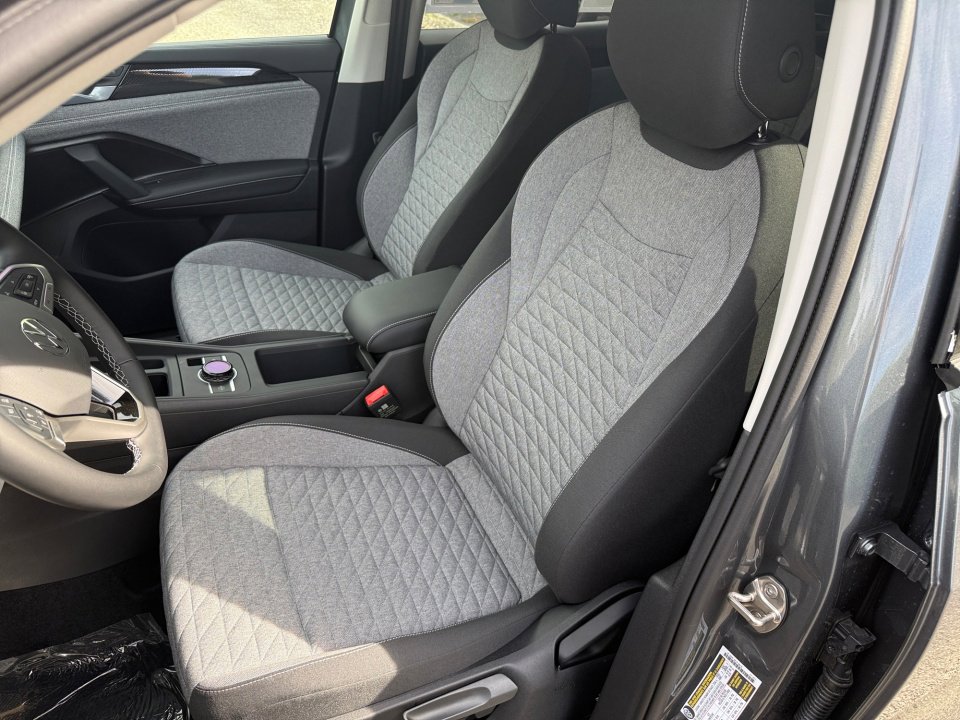 New 2026 Volkswagen Tiguan S FWD image 30