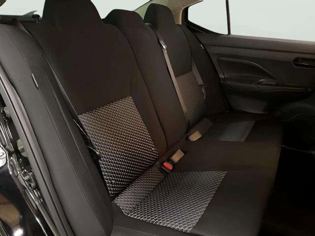 Used 2021 Nissan Versa S image 77