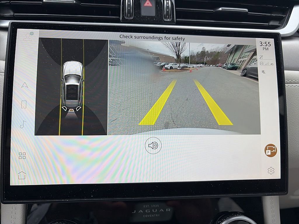 Used 2025 Jaguar F-PACE R-Dynamic S image 8