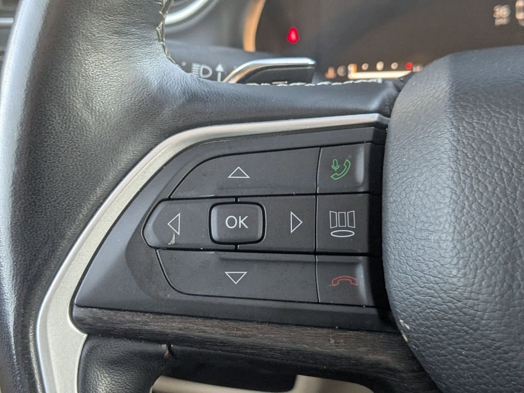 Used 2022 Jeep Grand Cherokee L Limited image 18