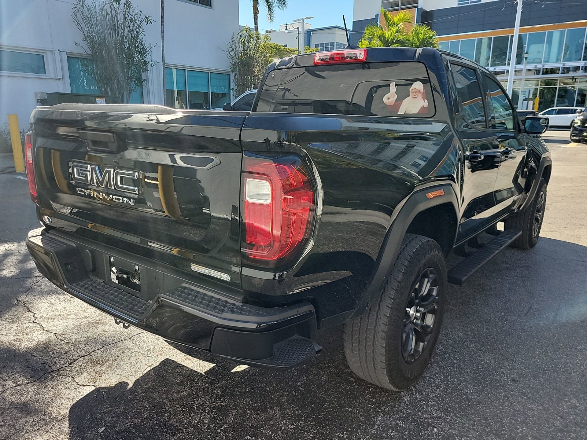 Used 2024 GMC Canyon Elevation image 13