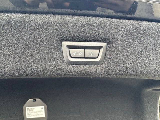 Used 2024 BMW 760i xDrive w/ Executive Package image 51