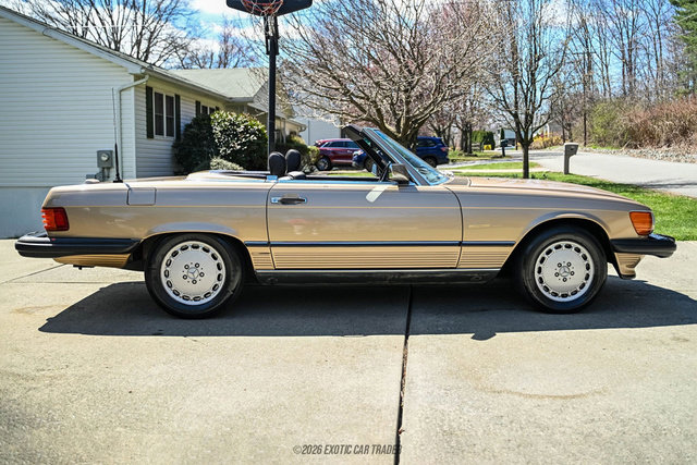 Used 1988 Mercedes-Benz 560 SL image 9
