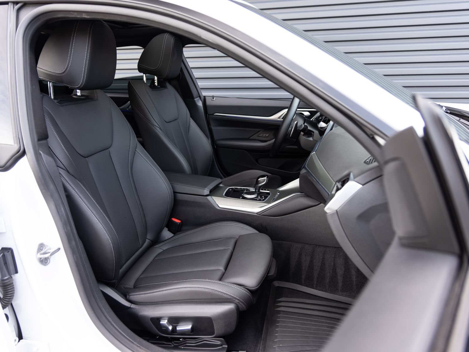 Used 2023 BMW M440i Gran Coupe w/ Premium Package RWD image 31
