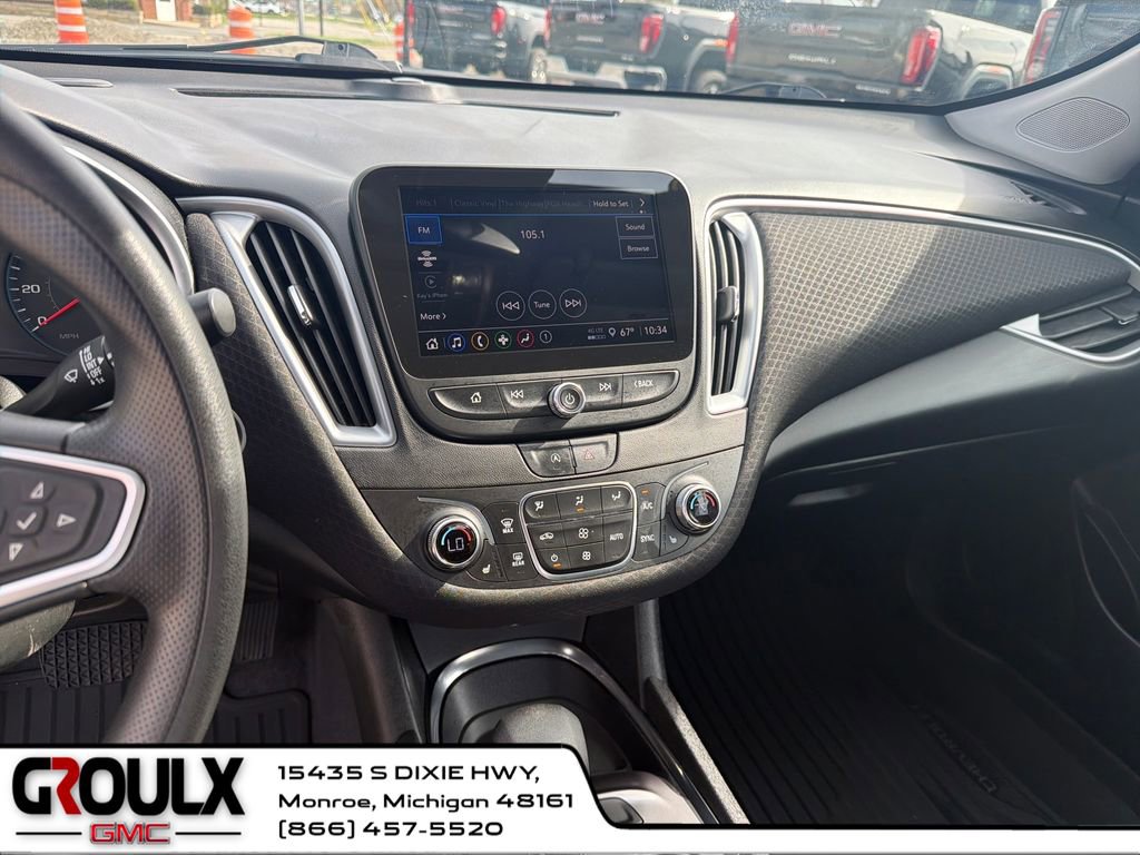 Used 2023 Chevrolet Malibu LT image 18