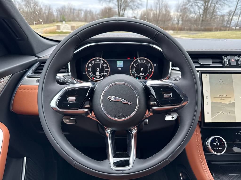New 2026 Jaguar F-PACE R-Dynamic S image 19