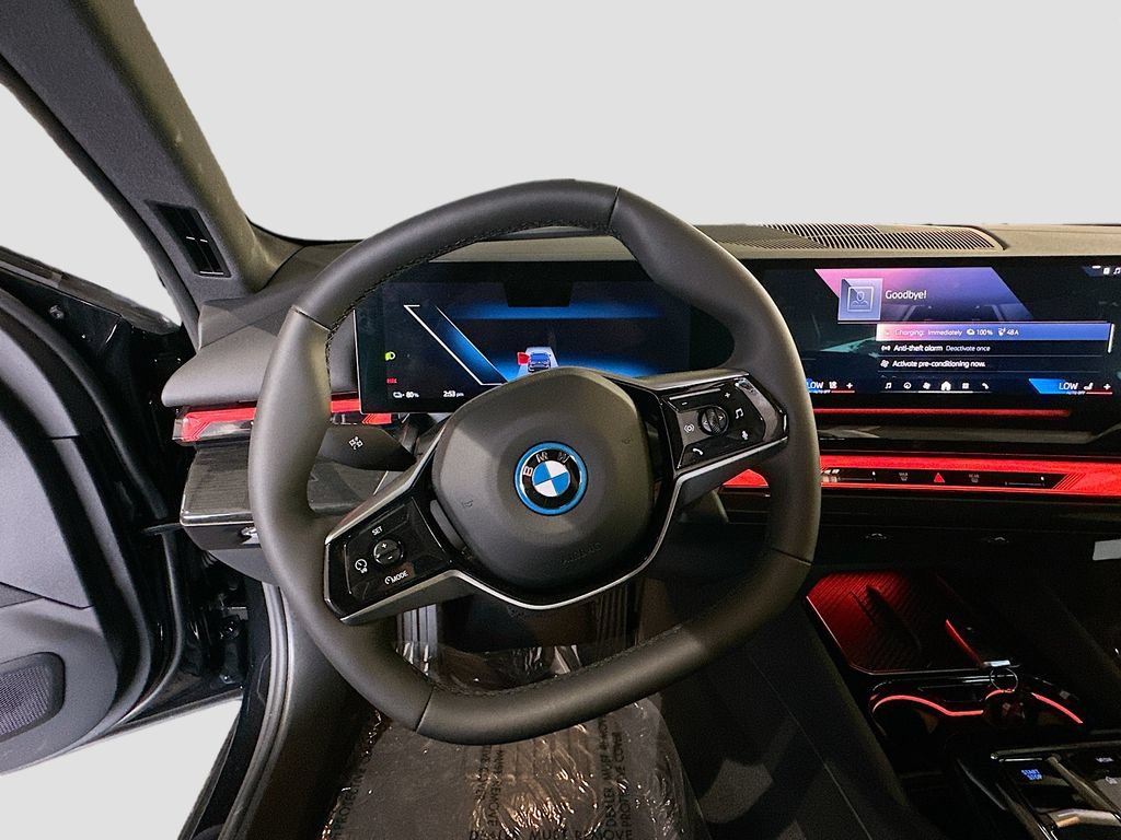 Used 2026 BMW i5 eDrive40 AWD/4WD image 11