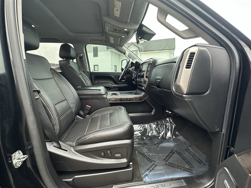 Used 2016 GMC Sierra 3500 Denali w/ Duramax Plus Package AWD/4WD image 10