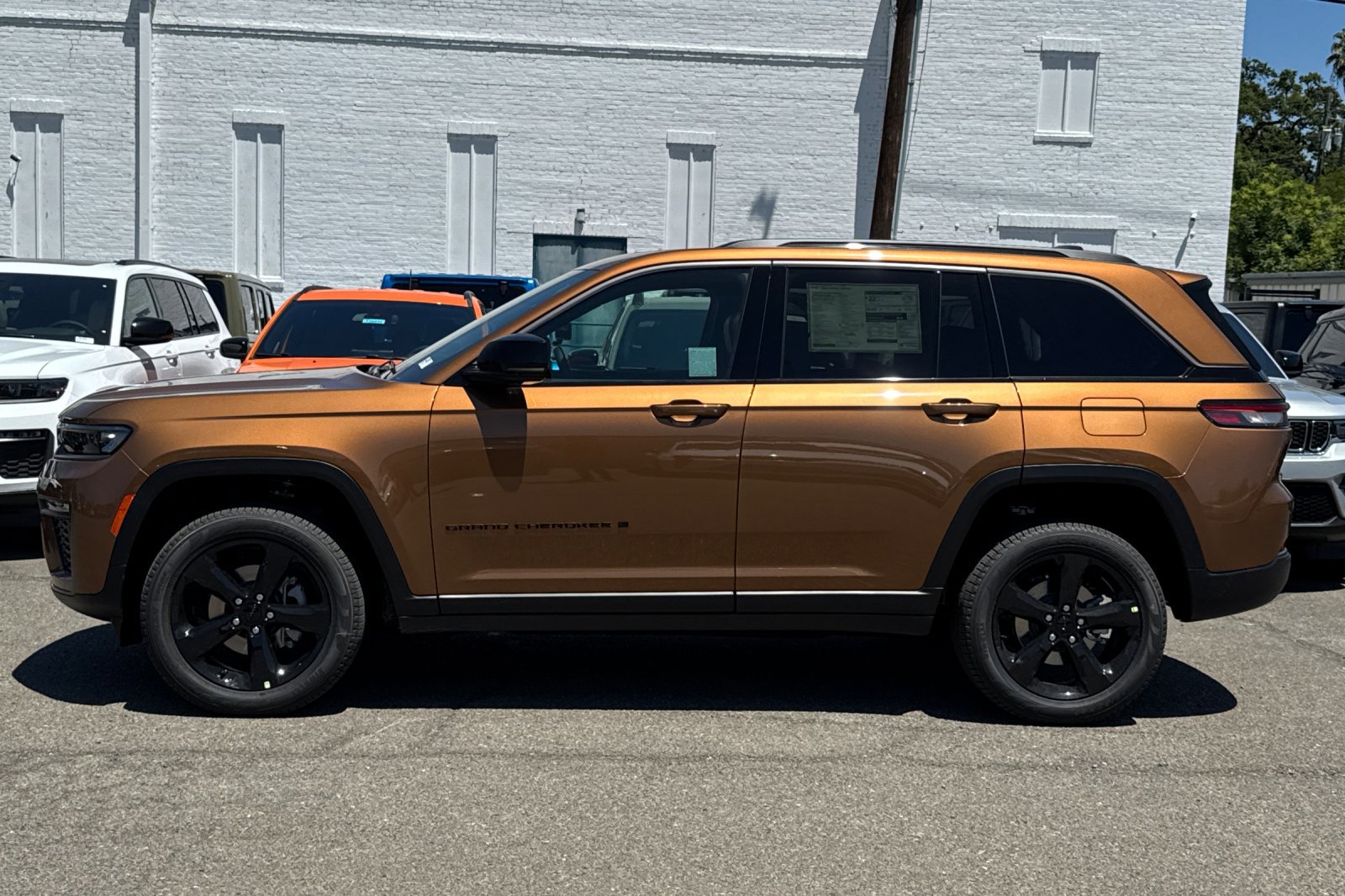 New 2026 Jeep Grand Cherokee Limited AWD/4WD image 6