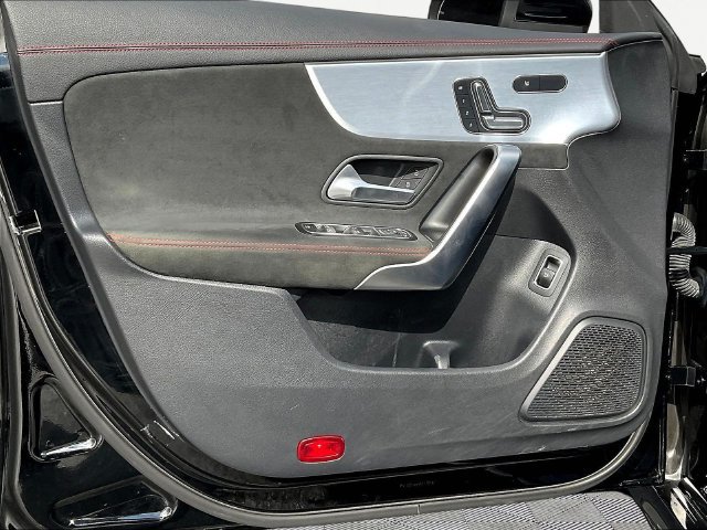 Used 2023 Mercedes-Benz CLA 250 image 22
