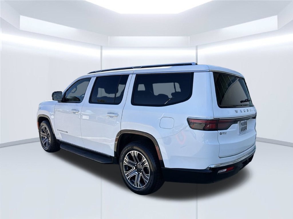 Used 2024 Jeep Wagoneer Series II w/ Flexible Seating Group AWD/4WD image 5