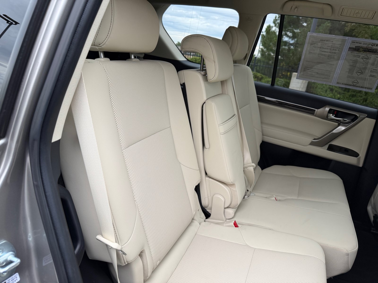 Certified 2021 Lexus GX 460 Premium w/ Premium Package AWD/4WD image 18