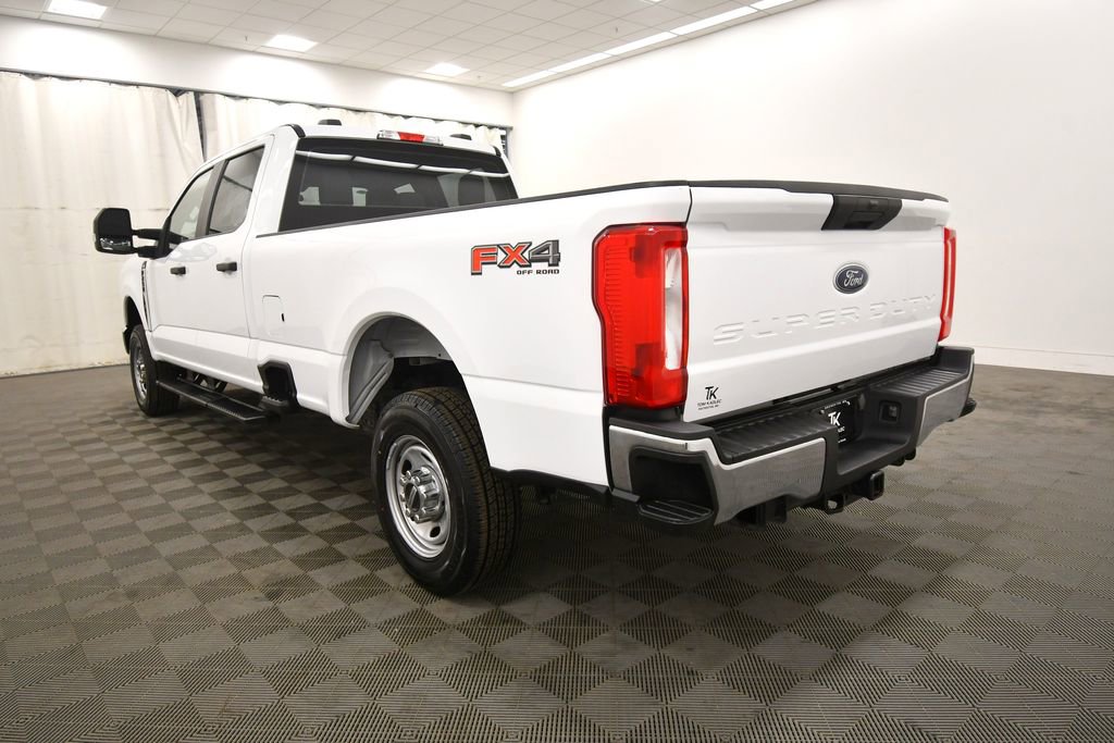 Used 2024 Ford F250 XL w/ FX4 Off-Road Package AWD/4WD image 5