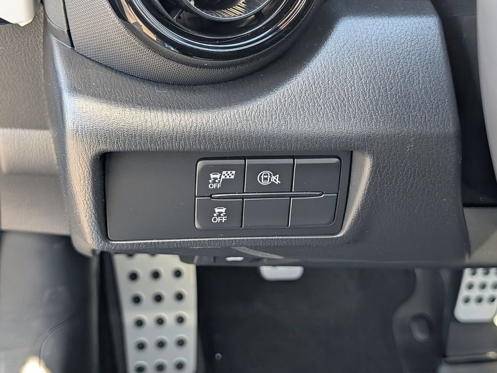 New 2026 MAZDA MX-5 Miata Club w/ Interior Package RWD image 23