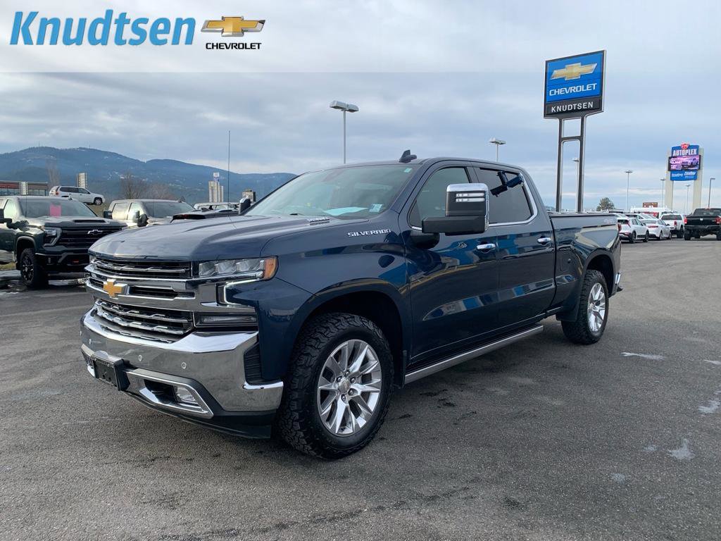 Used 2022 Chevrolet Silverado 1500 LTZ w/ Technology Package image 3