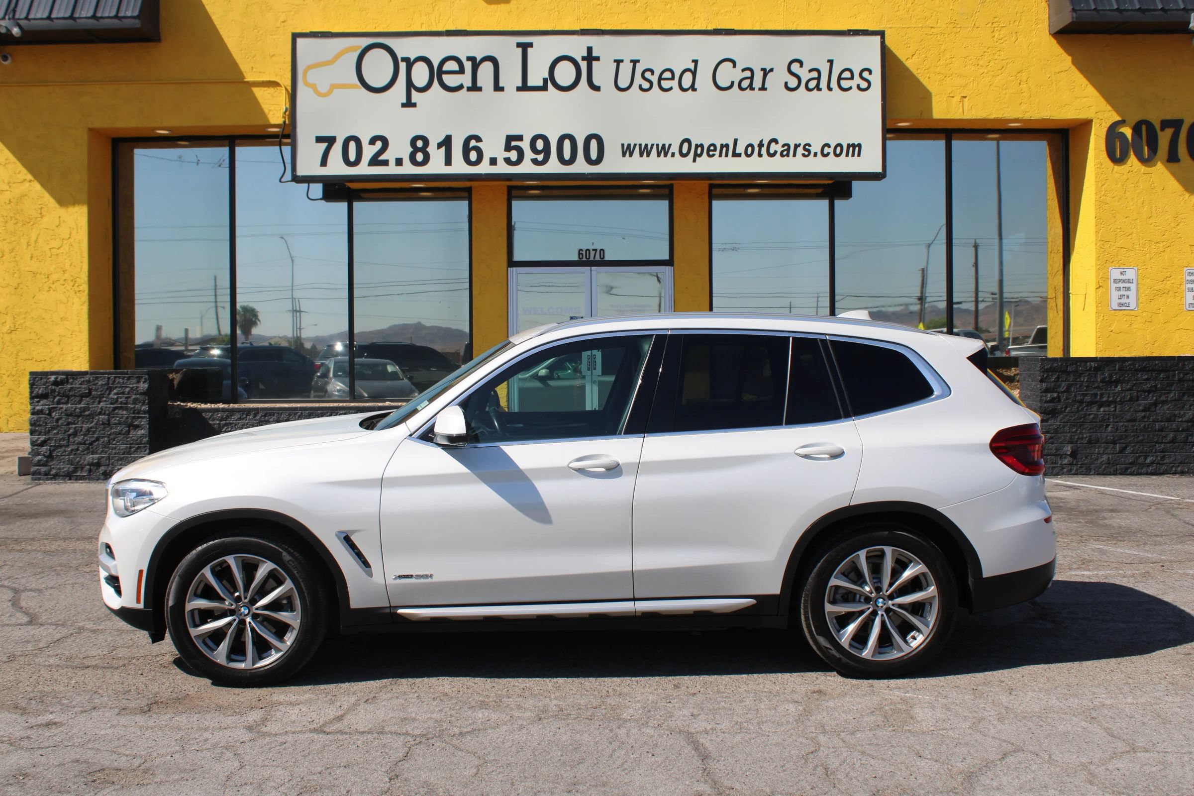 Used 2018 BMW X3 xDrive30i AWD/4WD image 2