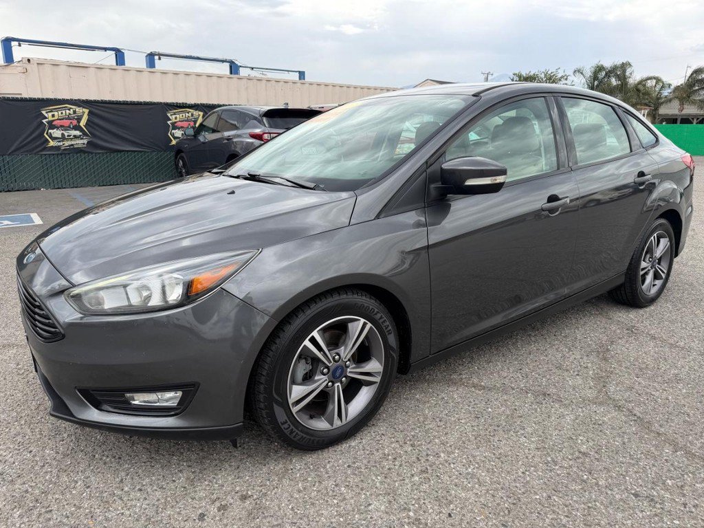 Used 2017 Ford Focus SE FWD image 12