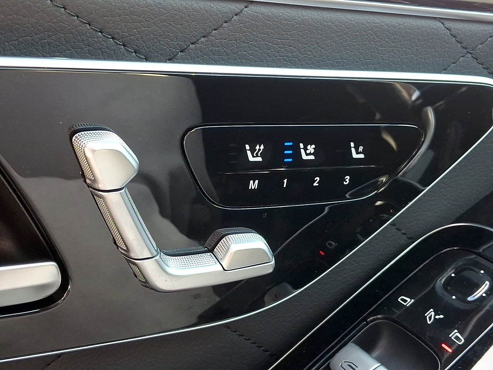 New 2026 Mercedes-Benz S 580 4MATIC Sedan image 17