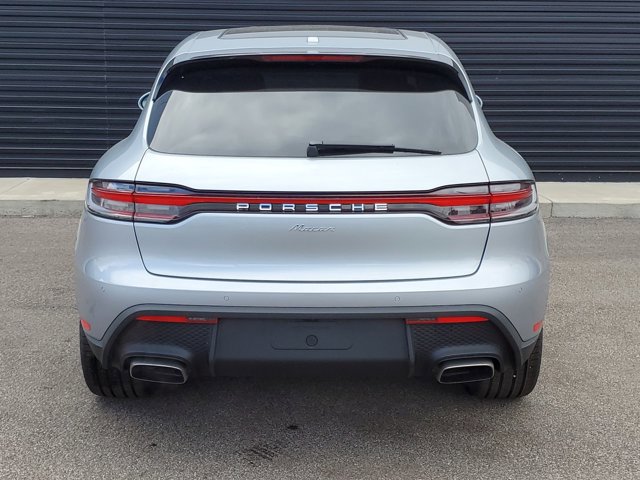 Used 2025 Porsche Macan image 6