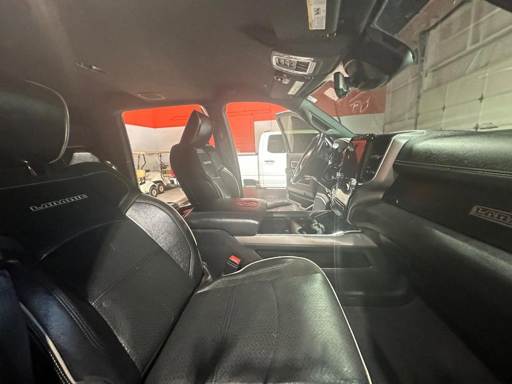 Used 2021 RAM 3500 Laramie AWD/4WD image 16