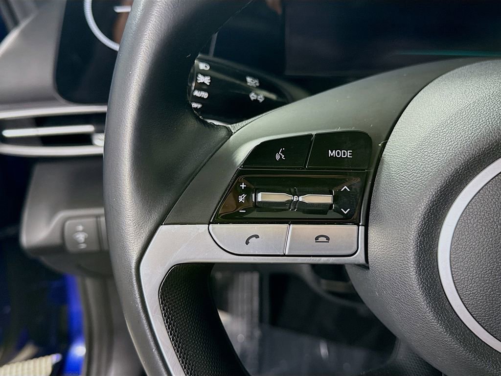 Certified 2021 Hyundai Elantra SEL w/ Convenience Package image 20