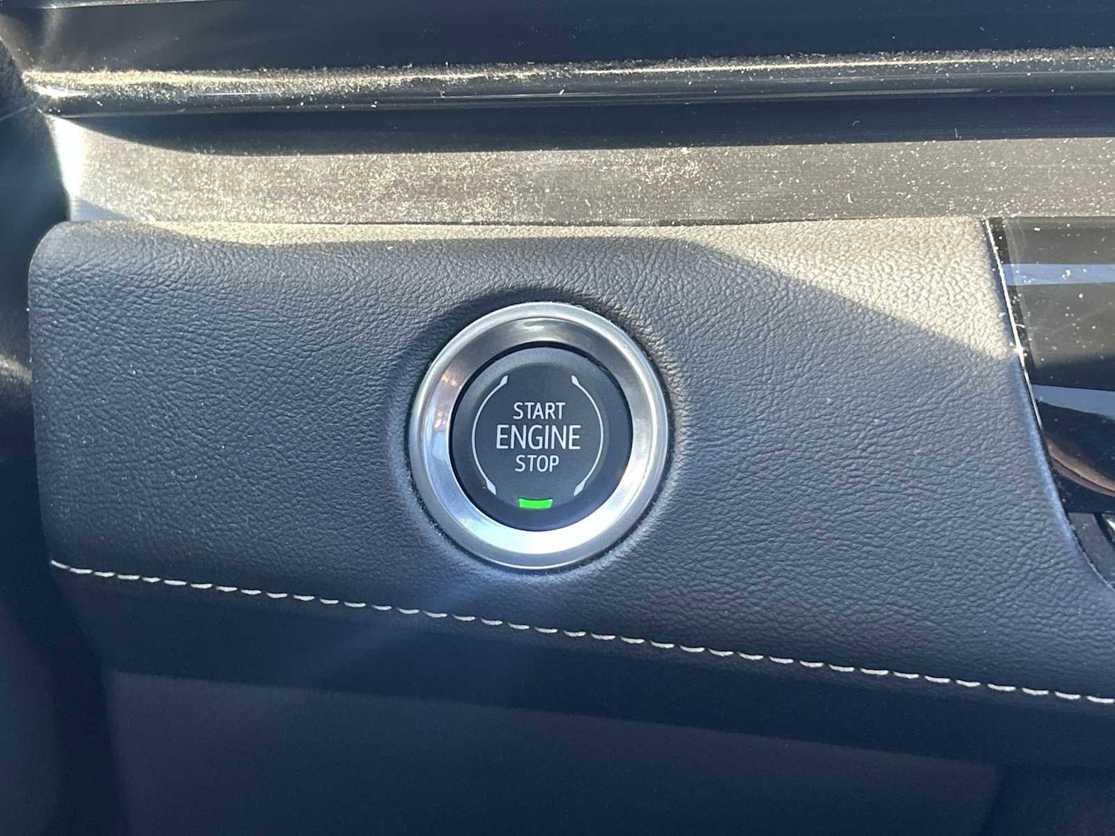 Certified 2024 Cadillac Escalade Sport w/ LPO, ONYX Package image 16