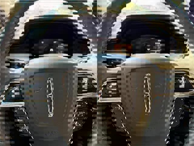 Used 2021 Lincoln Nautilus Reserve w/ Equipment Group 201A image 40