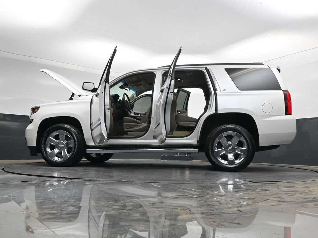 Used 2018 Chevrolet Tahoe LT w/ LT Signature Package AWD/4WD image 35