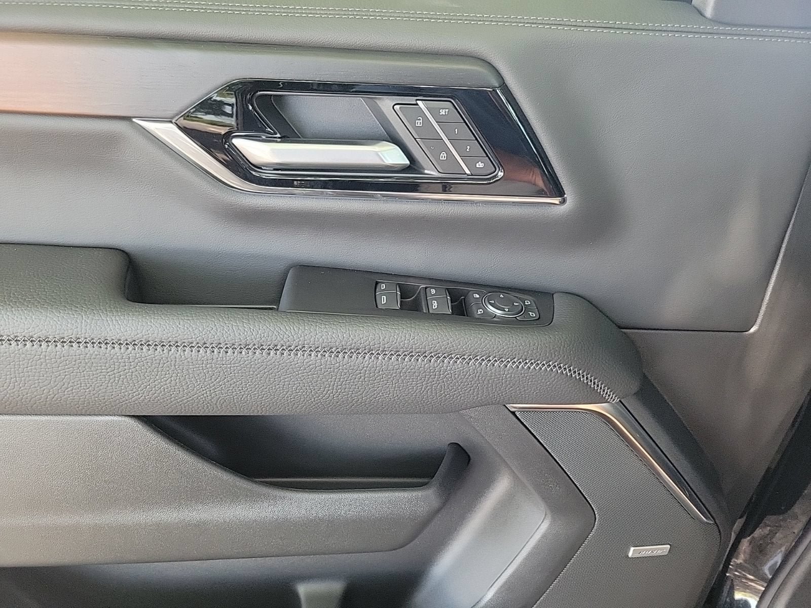 New 2026 GMC Yukon XL Denali AWD/4WD image 16