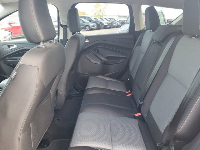 Used 2018 Ford Escape SE FWD image 16