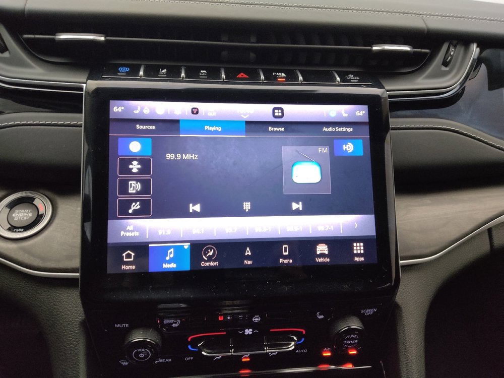 Used 2022 Jeep Grand Cherokee Limited 4xe image 25