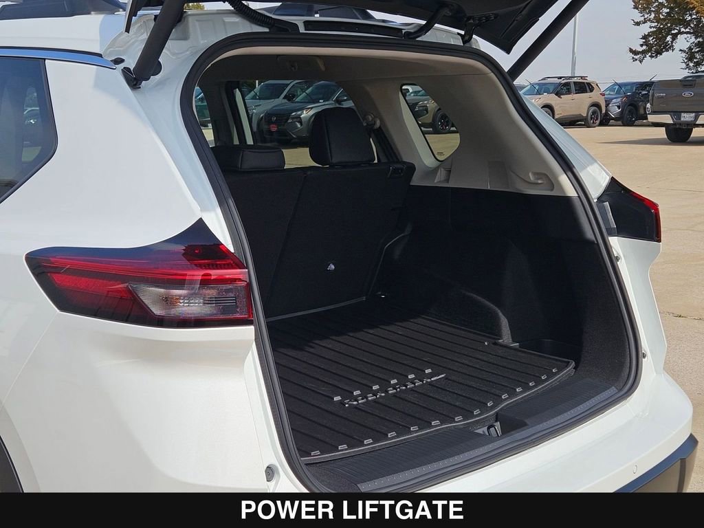 New 2026 Nissan Rogue SV w/ Rock Creek Premium Package image 28