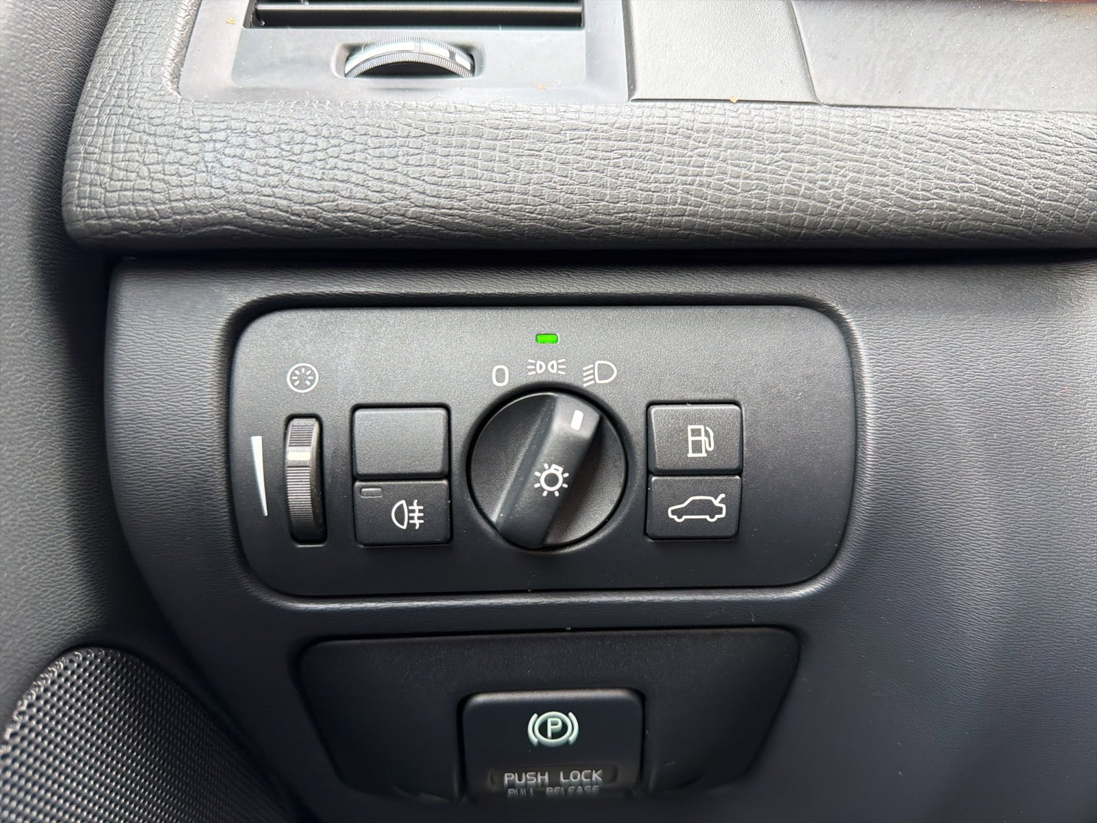 Used 2012 Volvo XC60 T6 image 48